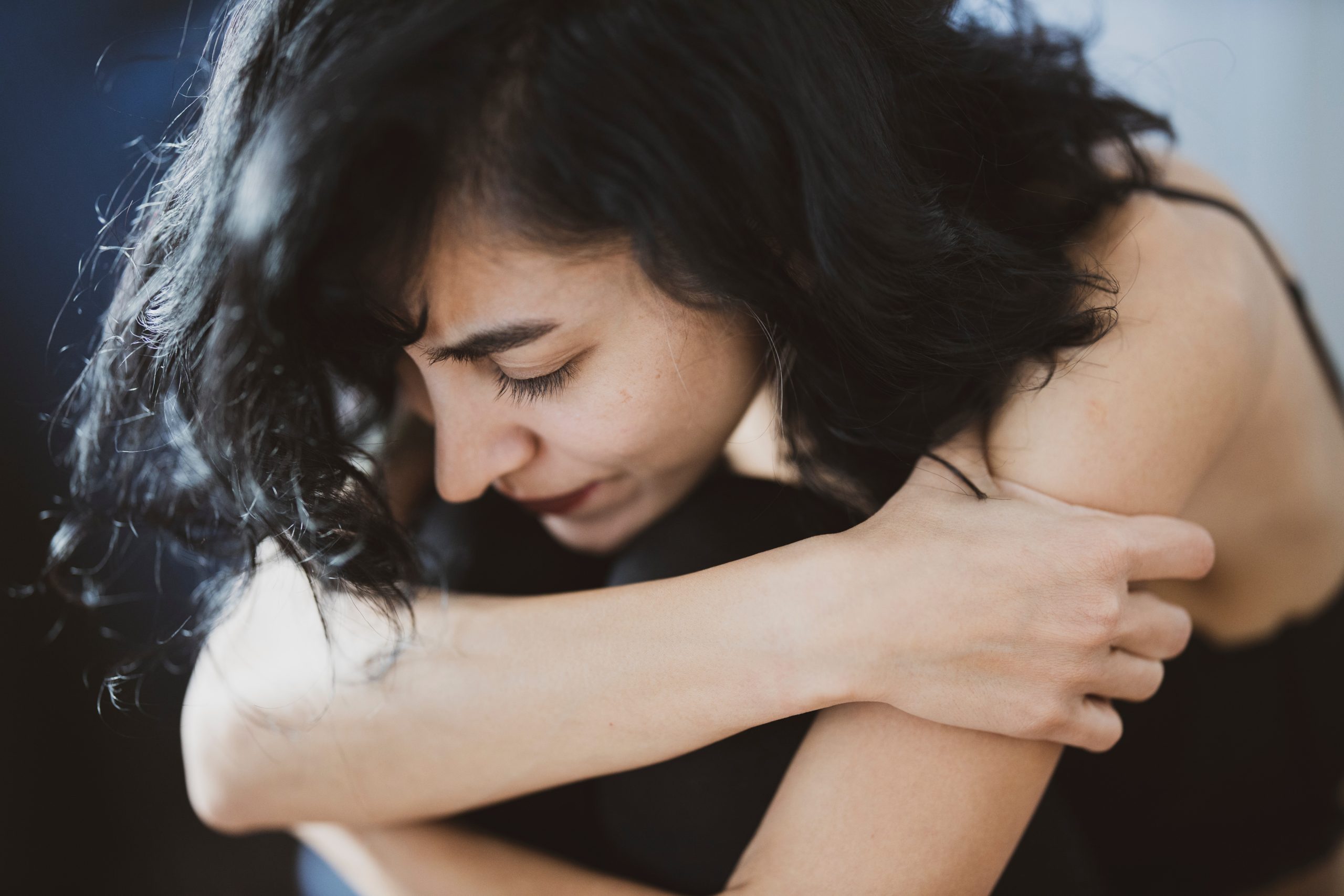 Heartbreak to Healing: A Young Indian’s Guide to Navigating Breakups with Strength and Self-Love